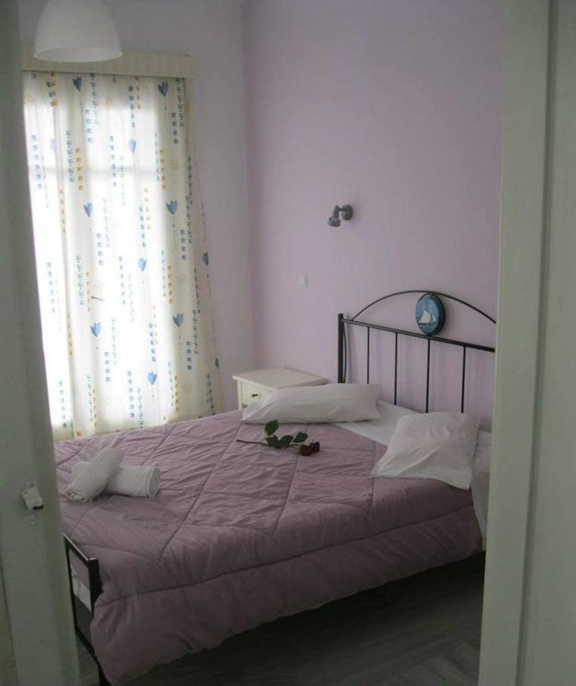 Very-Kokkos Pension 2 Naxos City Εξωτερικό φωτογραφία